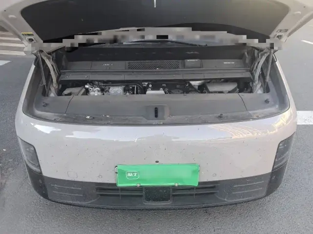 Li Auto Li Auto MEGA 2024 Ultra — Фото автомобиля 21