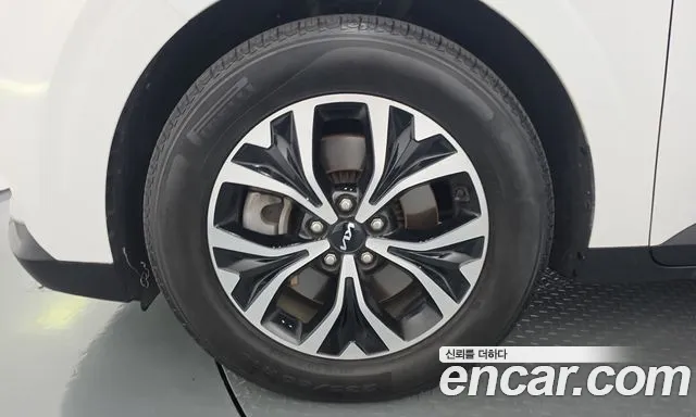 Kia Carnival 4th Gen — Фото автомобиля 5