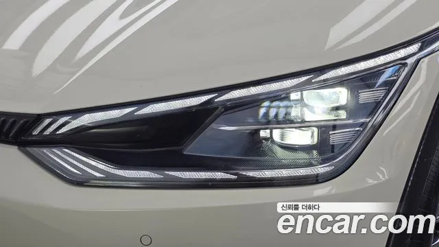 Kia EV6 — Фото автомобиля 7
