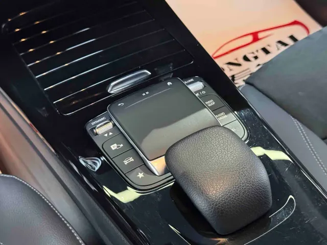 Mercedes-Benz A-Class — Фото автомобиля 10