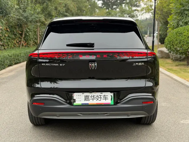Buick Zhijing E7 — Фото автомобиля 11