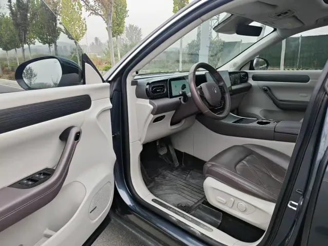 Leapmotor C11 — Фото автомобиля 7