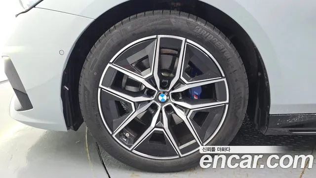 BMW 5-Series — Фото автомобиля 5