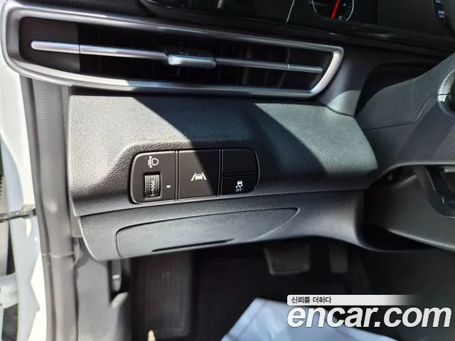 Hyundai AVANTE Avante (CN7) — Фото автомобиля 11