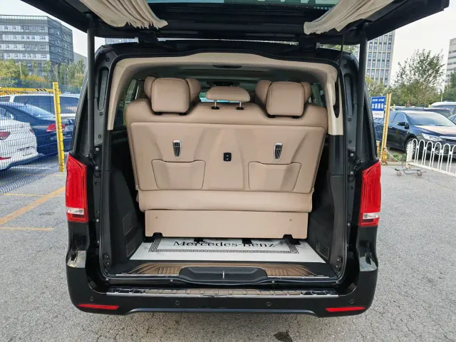 Mercedes-Benz V-Class — Фото автомобиля 19