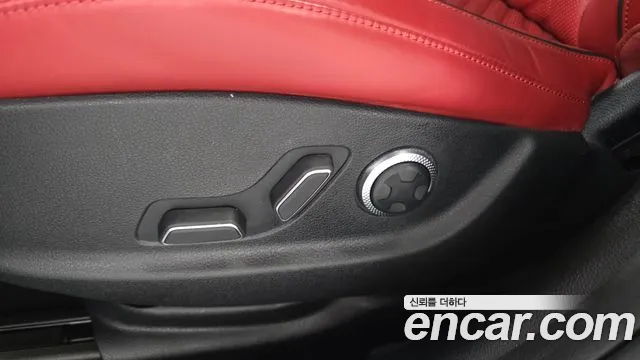 Genesis G80 Бензин 2.5 турбо AWD — Фото автомобиля 27