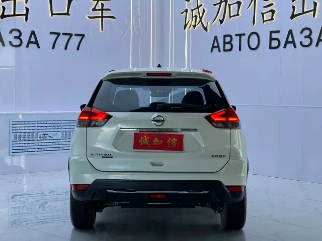 Nissan X-Trail — Фото автомобиля 5