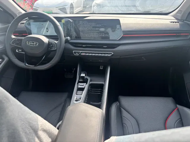 Geely Binrui — Фото автомобиля 5