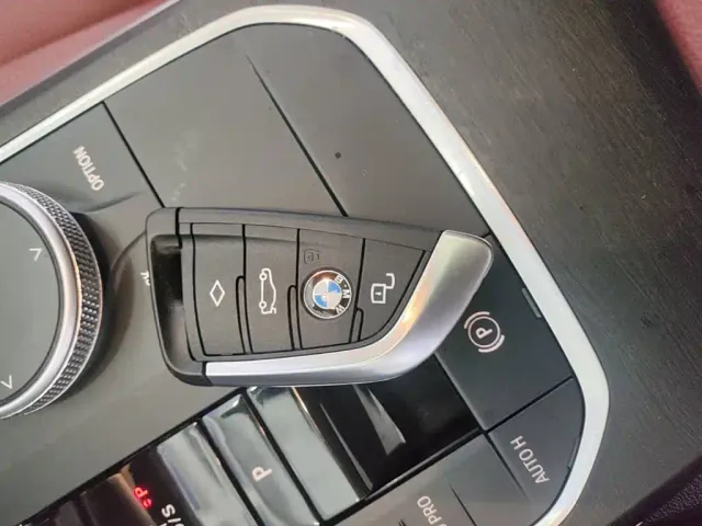 BMW 3 Series — Фото автомобиля 8