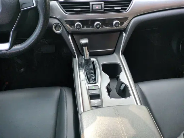 Honda Accord — Фото автомобиля 13