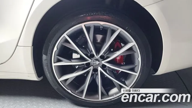 Maserati Ghibli — Фото автомобиля 5