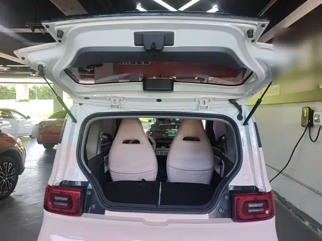 Wuling Hongguang Mini EV — Фото автомобиля 18