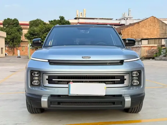 Geely ICON — Фото автомобиля 2