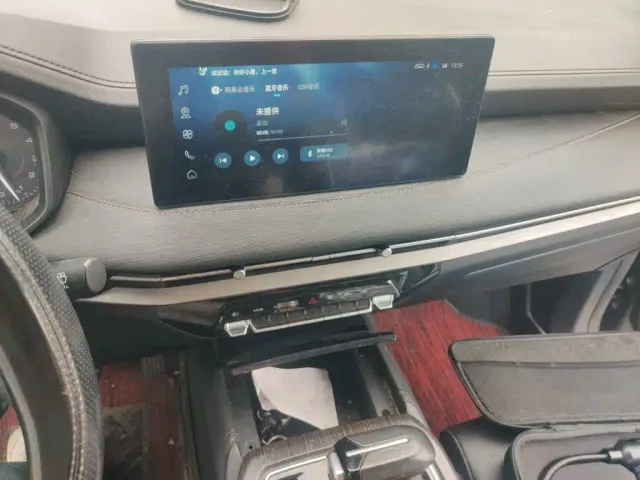 Wuling Jiachen — Фото автомобиля 14