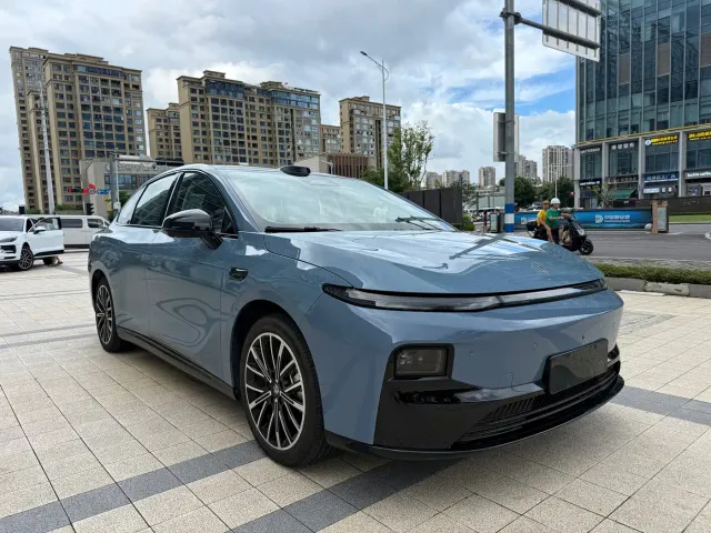 Leapmotor B01 — Фото автомобиля 3