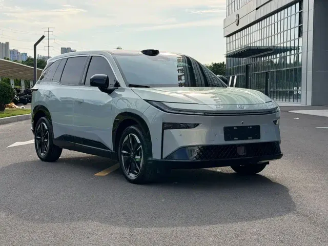 Toyota BoZhi 3X — Фото автомобиля 3