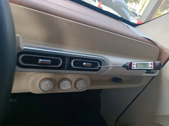 Wuling Hongguang Mini EV — Фото автомобиля 12