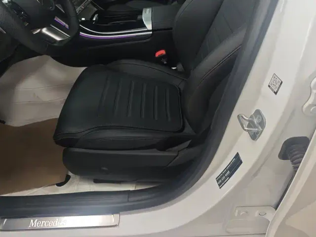 Mercedes-Benz C-Class — Фото автомобиля 9