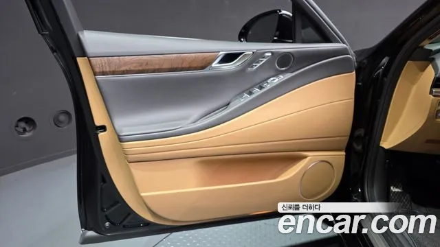 Genesis G80 Бензин 2.5 турбо AWD — Фото автомобиля 22