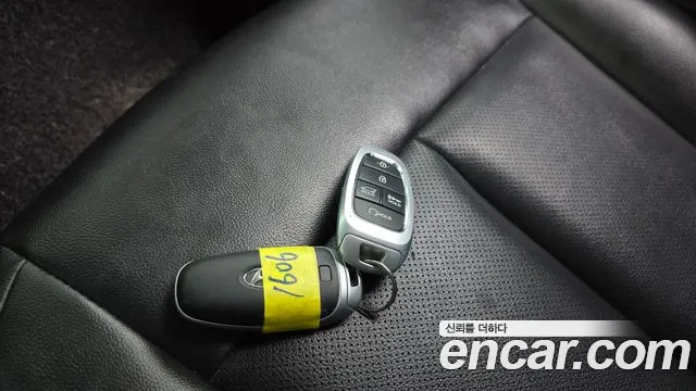 Hyundai Staria Staria 4WD Tourer 9 мест — Фото автомобиля 15