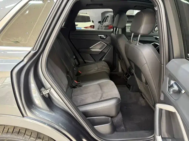 Audi Q3 — Фото автомобиля 21
