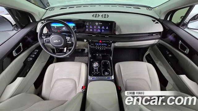 Kia Carnival Generation 4 — Фото автомобиля 9