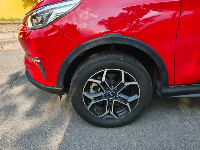 BYD Yuan Pro — Фото автомобиля 9