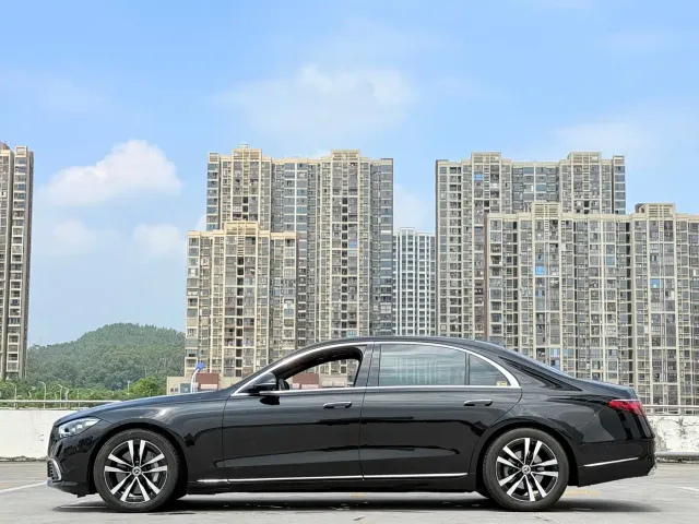 Mercedes-Benz S-Class — Фото автомобиля 12