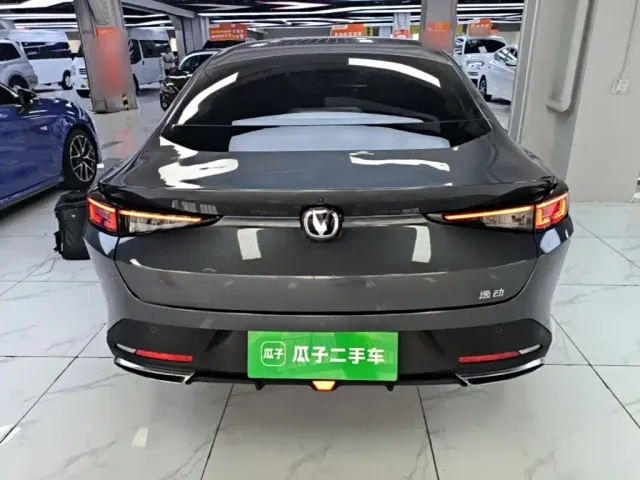 Changan Eado — Фото автомобиля 5