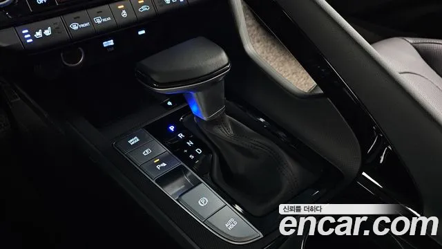 Hyundai Avante CN7 — Фото автомобиля 12