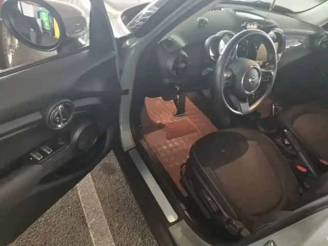 MINI Hatch — Фото автомобиля 15