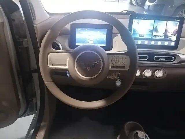 Wuling Hongguang Mini EV — Фото автомобиля 10