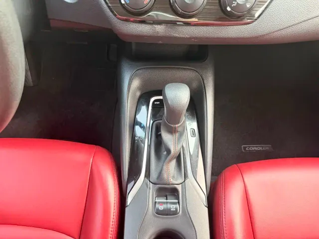 Toyota Corolla — Фото автомобиля 12