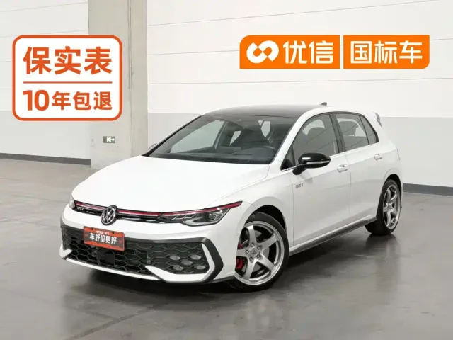 Фотография автомобиля — Volkswagen Golf GTI