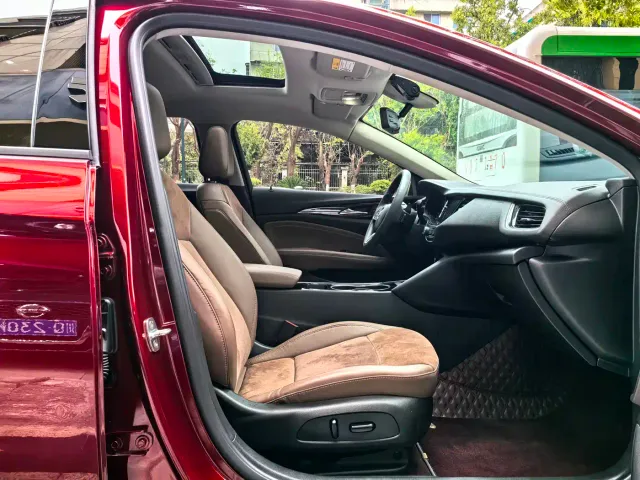 Buick Regal — Фото автомобиля 16