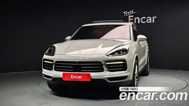Porsche Cayenne — Фото автомобиля 3