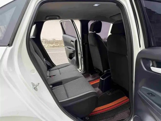 Honda Fit — Фото автомобиля 7