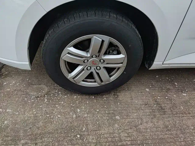 Wuling Hongguang Plus — Фото автомобиля 22