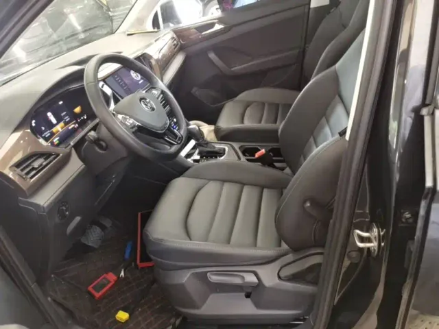 Volkswagen Tharu — Фото автомобиля 14