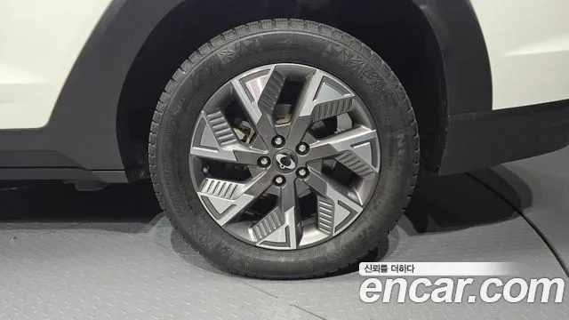 KGM Torres — Фото автомобиля 6