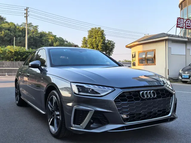 Audi A4L — Фото автомобиля 2