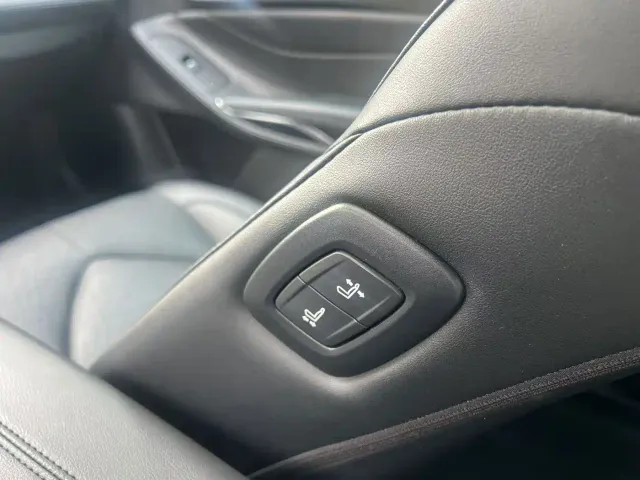 Toyota Avalon — Фото автомобиля 7