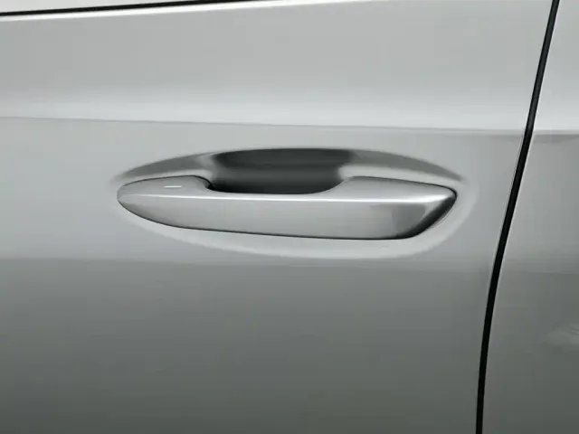 Lexus ES — Фото автомобиля 18
