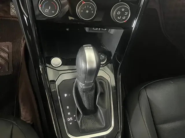 Volkswagen Volkswagen T-ROC 2022 280TSI DSG 2WD Comfort PLUS — Фото автомобиля 17