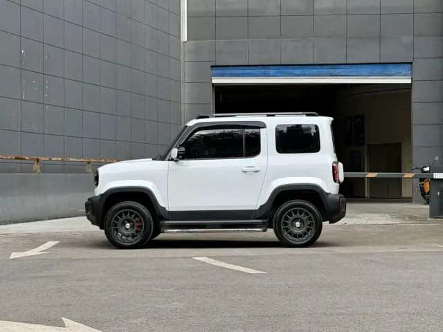 Baojun Yep — Фото автомобиля 4