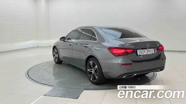 Mercedes-Benz A-Class W177 — Фото автомобиля 3