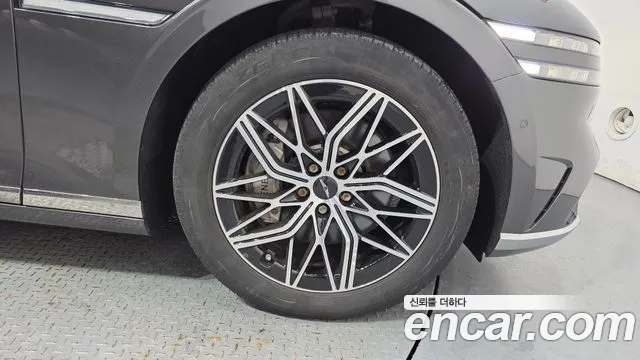 Genesis G90 Бензин 3.5 турбо AWD — Фото автомобиля 21
