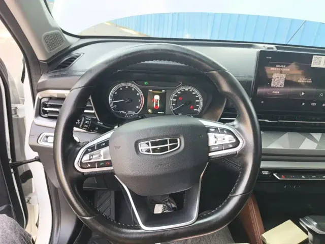 Geely Vision X6 — Фото автомобиля 10
