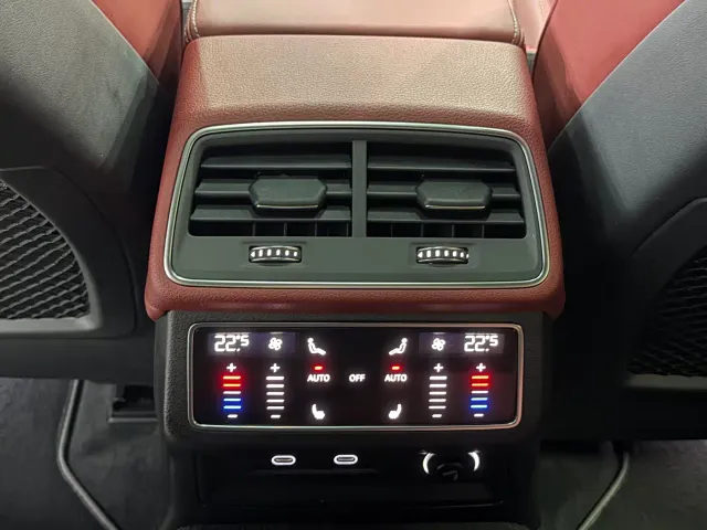 Audi A7L — Фото автомобиля 17
