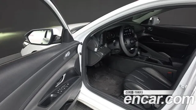 Hyundai Avante — Фото автомобиля 15